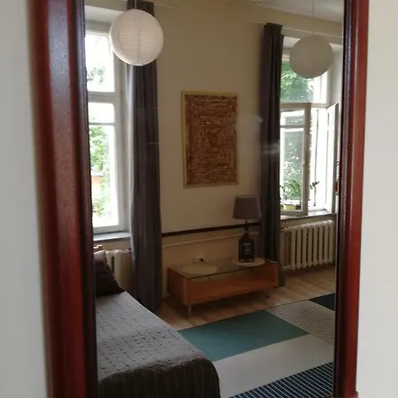 25 Hh Studio